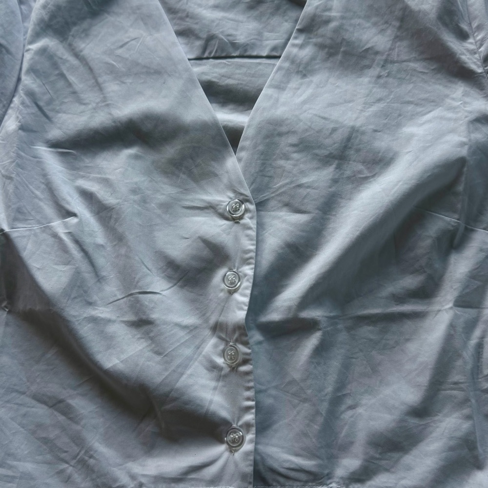 NWOT J.O.A Los Angeles Women’s Small White Cropped V Neck Statement Sleeve - Picture 7 of 9